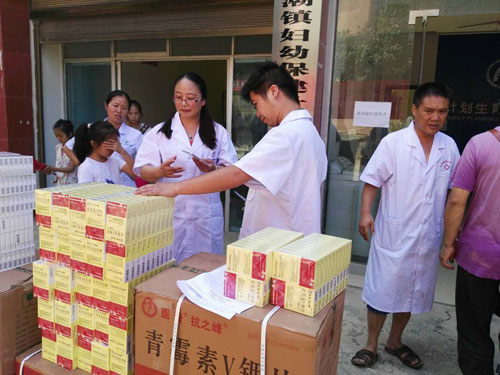 江蘇貴州受災(zāi) 愛心捐贈暖人心